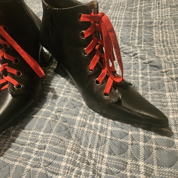 Ellie Shoes Black Ankle Booties - Picture 6 of 6